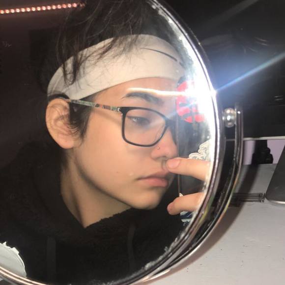 Meet your Posher, Kristen - Picture 1 of 1